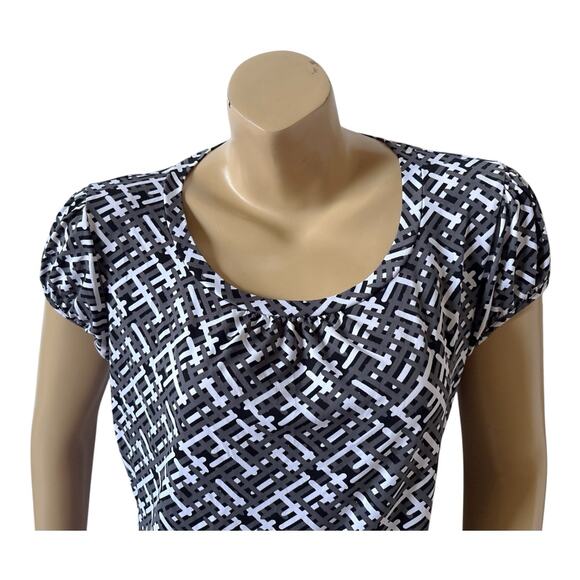 WORTHINGTON Womens Petite Size PL Short Sleeve Gray Black White Patterned Shirt - Picture 5 of 8